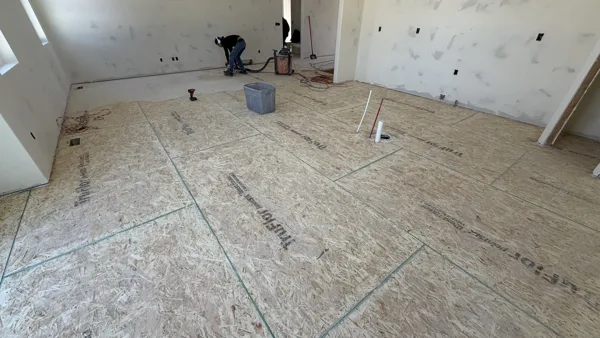 An overall view of the subfloor and the spaces it connects.